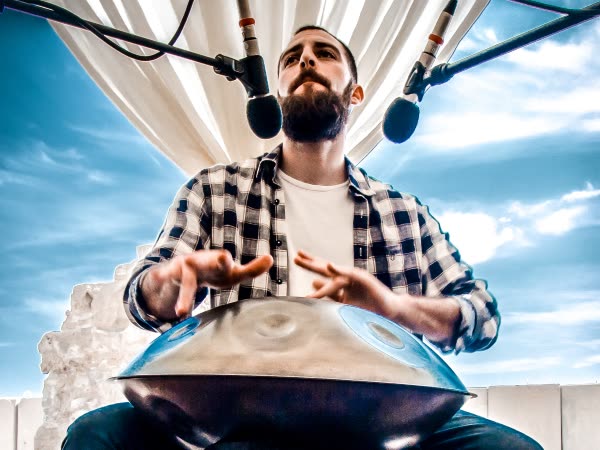 Vasilis Vasiliou, handpan artist