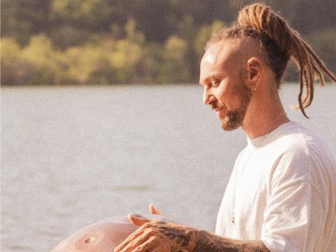 Warren Shanti, handpan artist