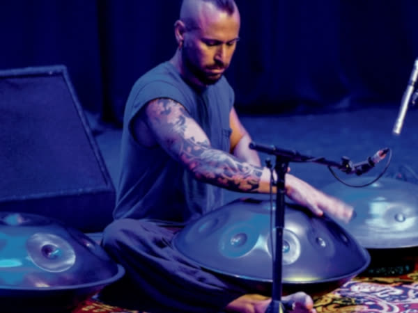 Adrian J Portia, handpan artist
