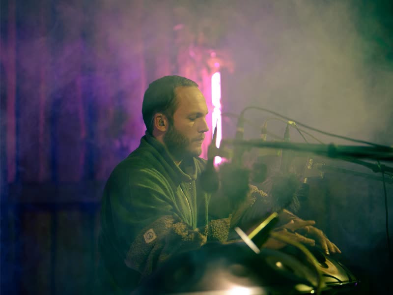 Louis L, handpan artist